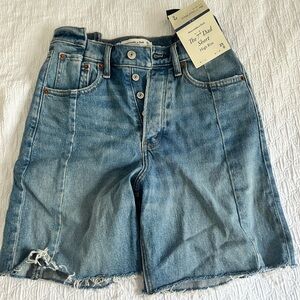 Abercrombie Jean shorts high rise 7in inseam size 25